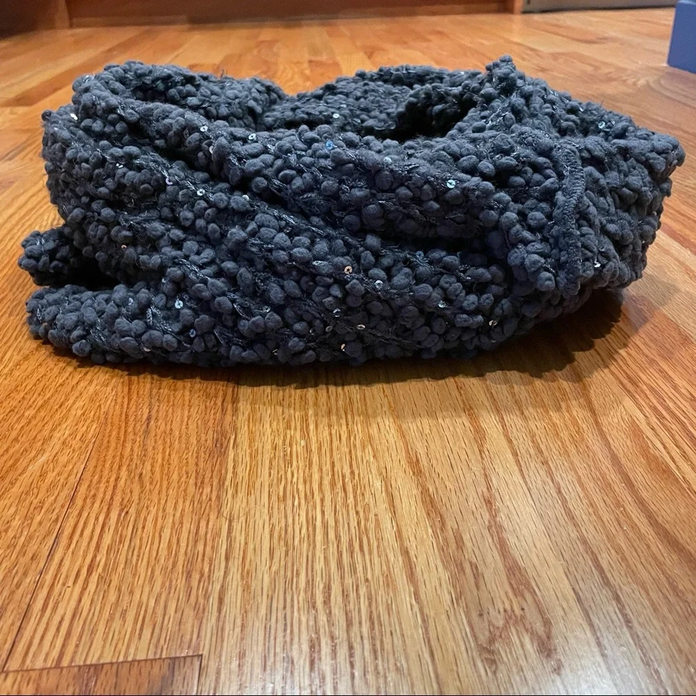 Anthropologie gray infinity scarf with sequins